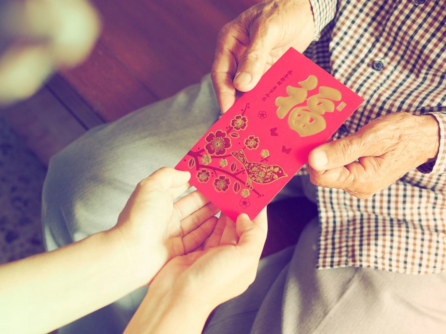 The Do’s and Don’ts of Chinese New Year Gifting and More! | Helium 10